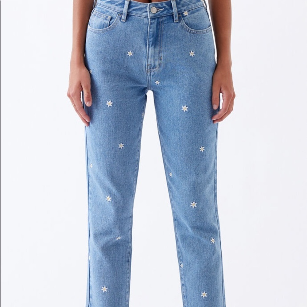 Pacsun raining daisy mom jeans size 26